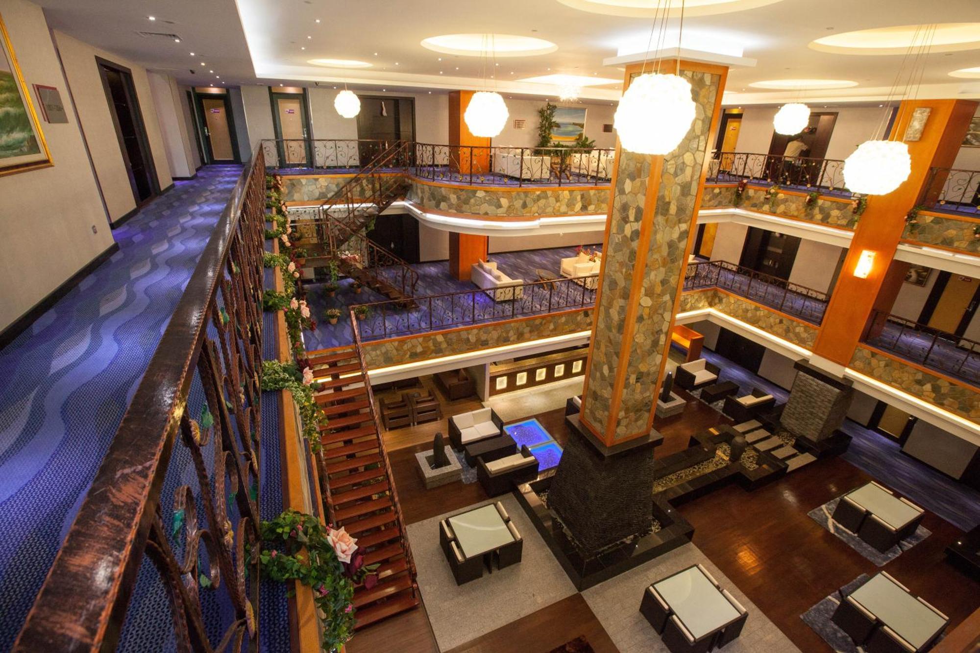 Meritz Hotel Miri Zewnętrze zdjęcie