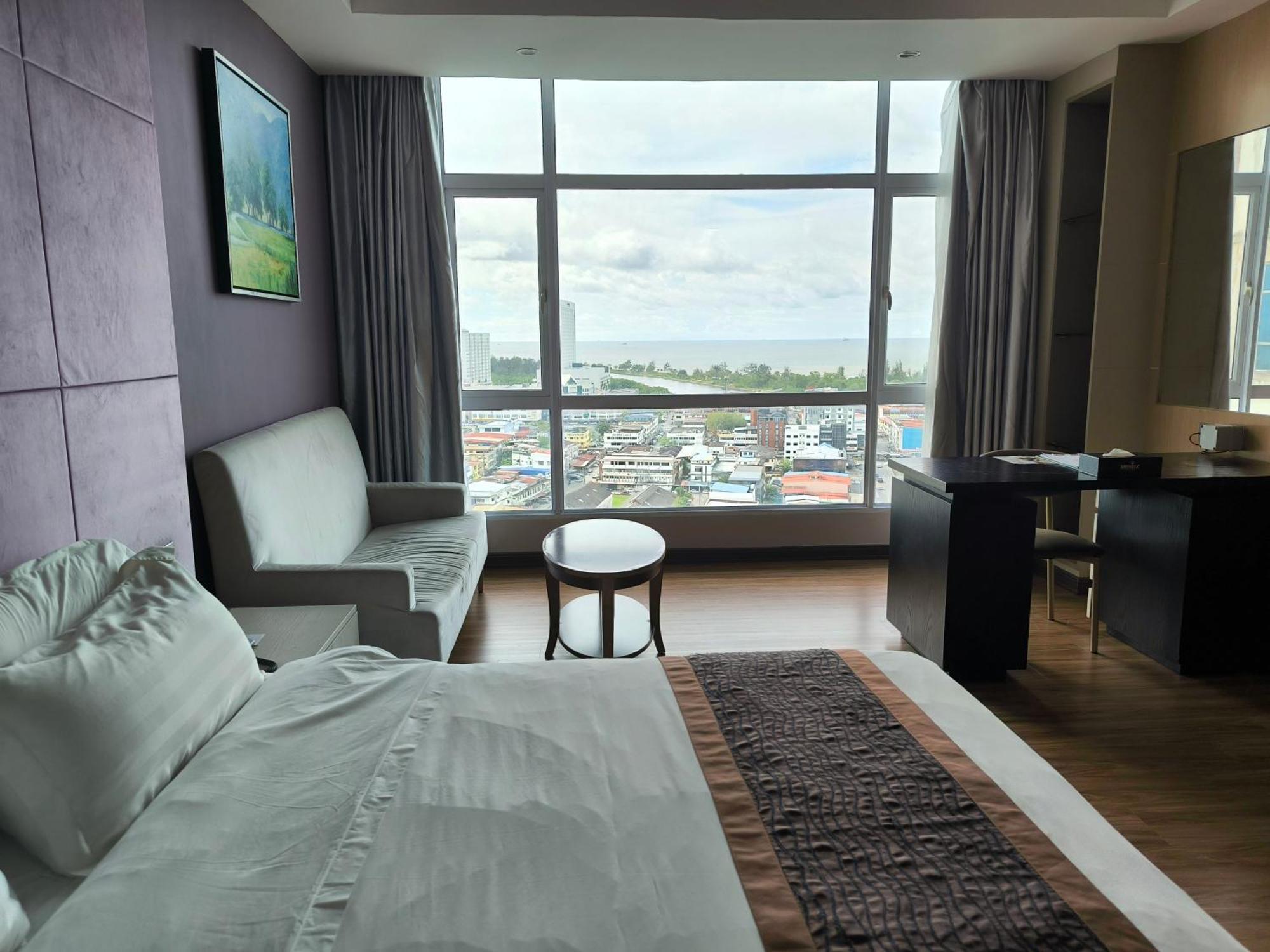 Meritz Hotel Miri Zewnętrze zdjęcie