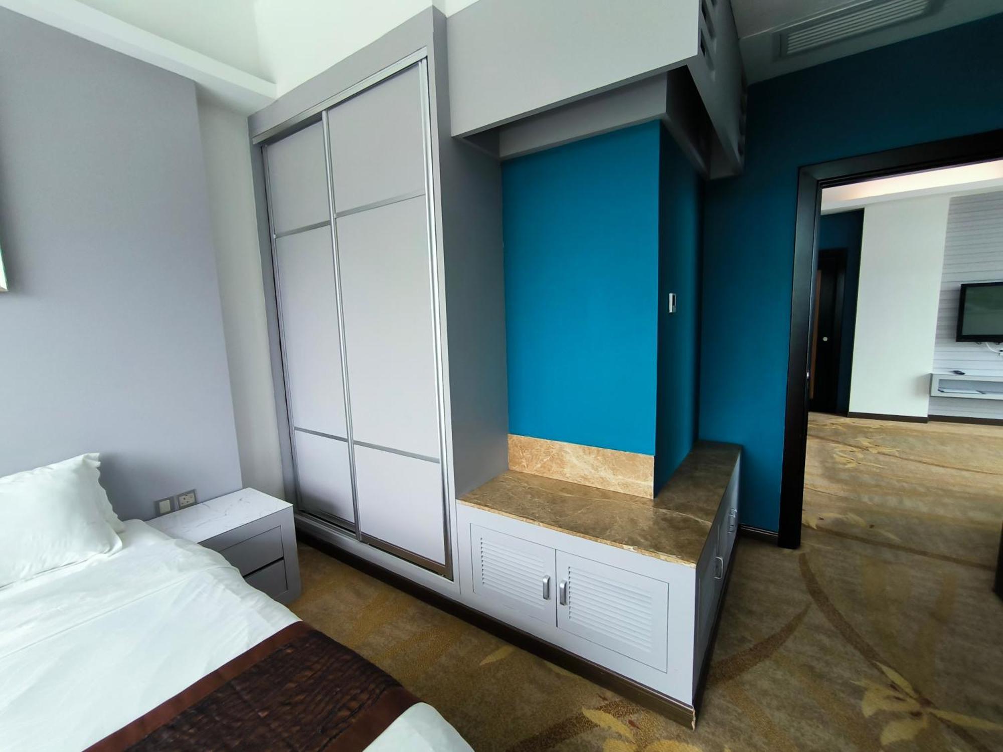 Meritz Hotel Miri Zewnętrze zdjęcie