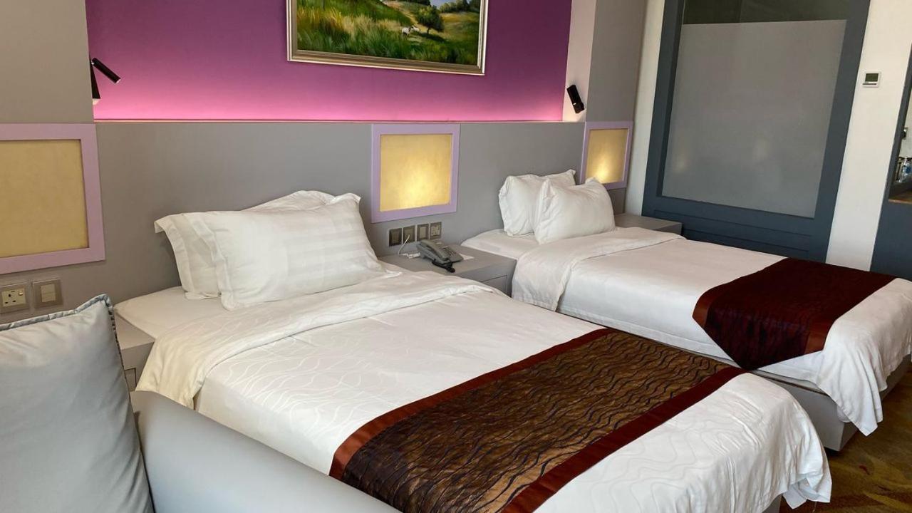 Meritz Hotel Miri Zewnętrze zdjęcie