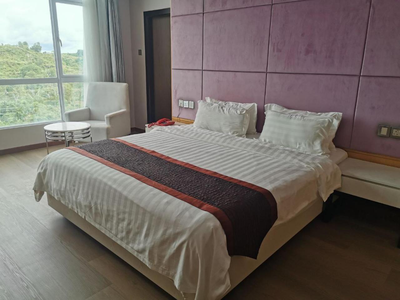 Meritz Hotel Miri Zewnętrze zdjęcie