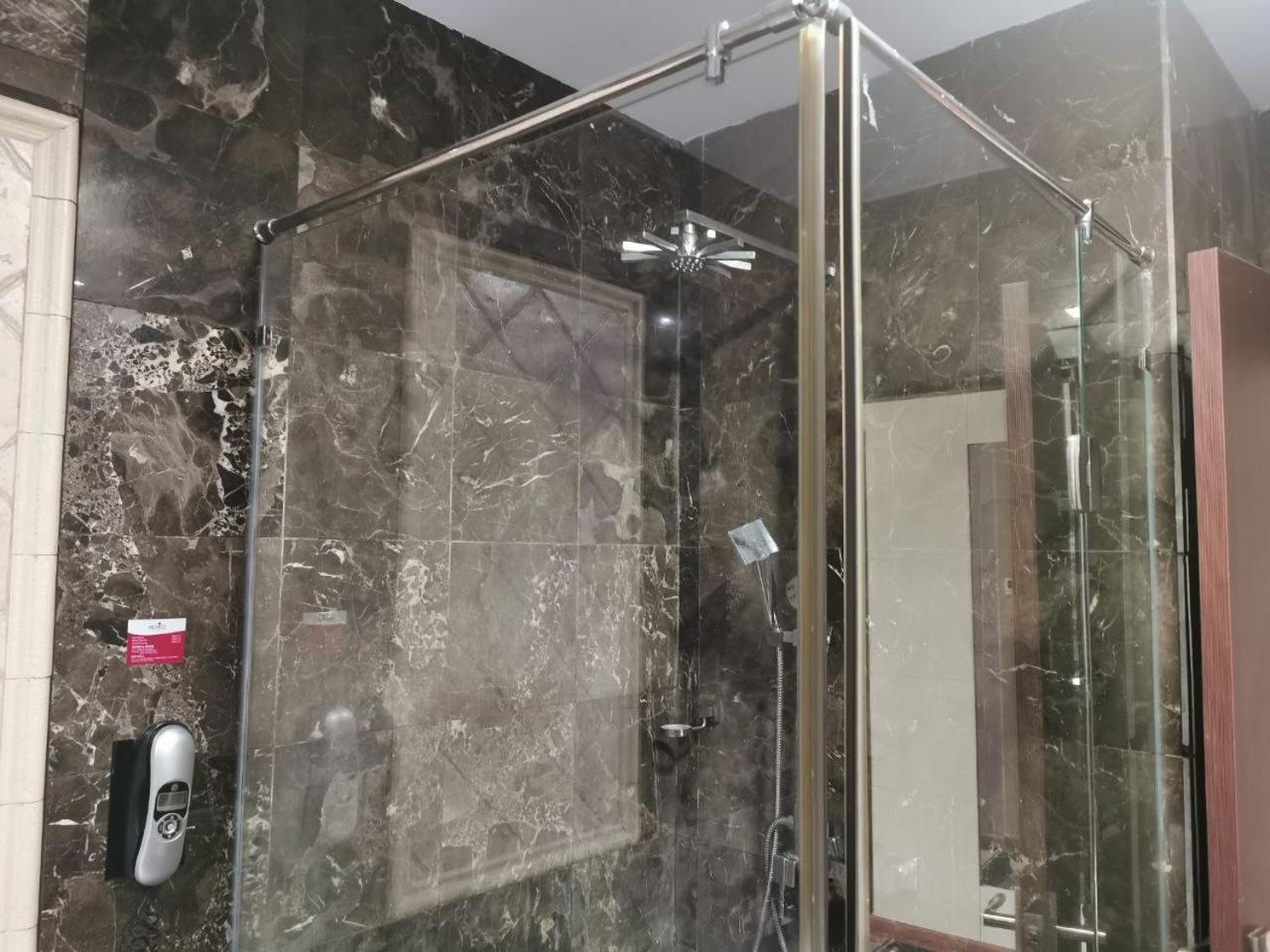 Meritz Hotel Miri Zewnętrze zdjęcie